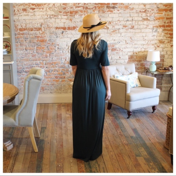 LAST ONE! Hunter Green Maxi Dress with Pockets - Picture 2 of 2
